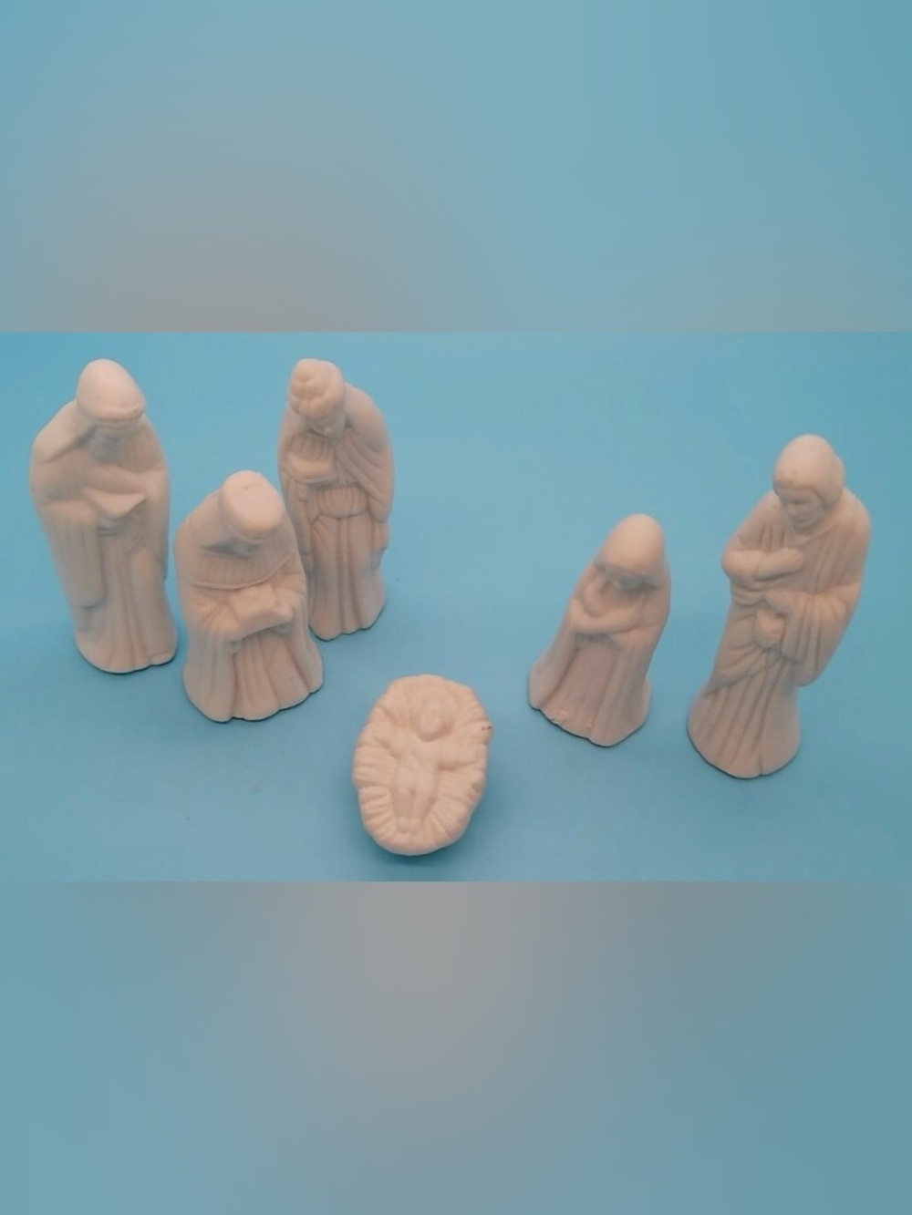 ArtMark Ceramic White Nativity Set (Holy Family & Wise Men) Unpainted